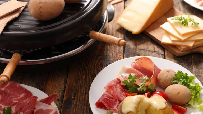 Cohue chez Lidl avec ses produits indispensables pour une bonne raclette et à mini prix !